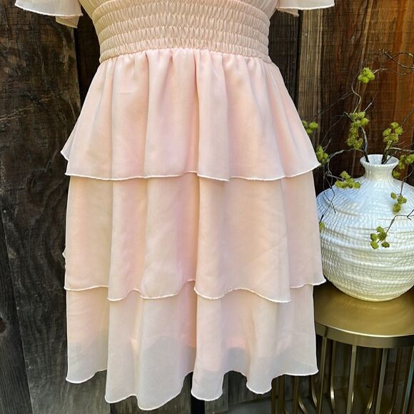 FOREVER
21 LOW V-NECK MINI DRESS. Size M - Picture 3 of 6